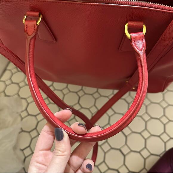 Prada $3,495  Galleria Saffiano Large Leather Bag 100% Authentic - Picture 10 of 14